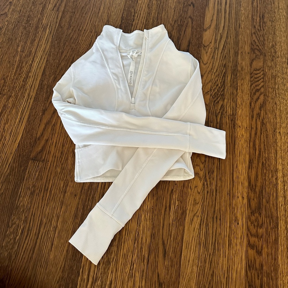 LULU CROP ZIP